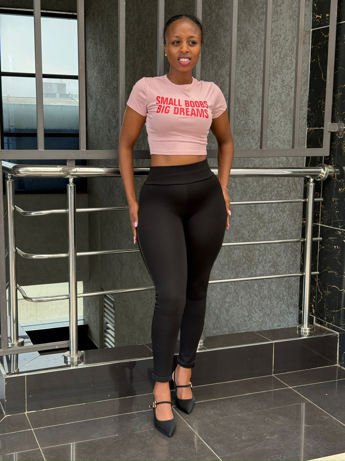 BIG DREAMS CROP TOP